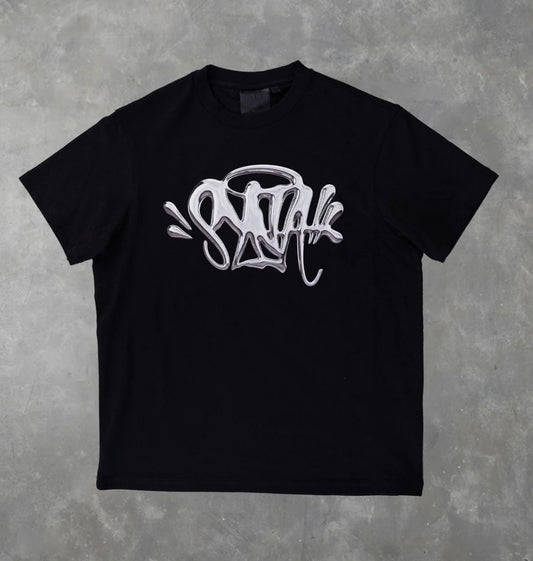 SYNA WORLD LOGO TEE ‘ CHROME’