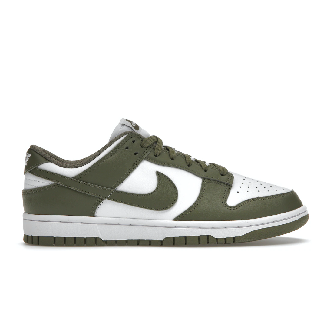 Nike Dunk Low 'Olive' (W)